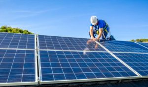 Installation et mise en production des panneaux solaires photovoltaïques à Laventie